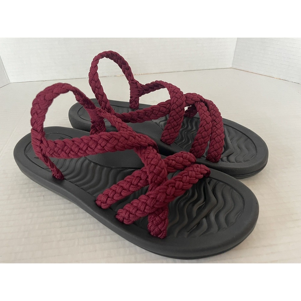 Megnya Comfortable Walking Sandals Womens 8 Outdoor, beach, poolside Maroon